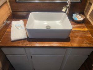 Wild Wind Cottage Bathroom