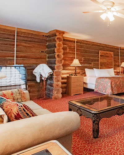 Jr Suite in Poplar Forest Lodge at Graves Mountain farm & Lodges
