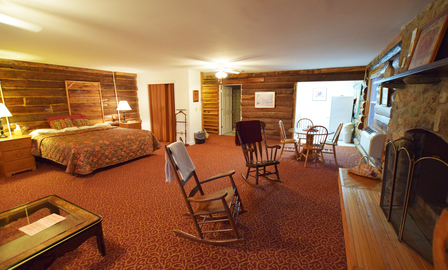 pop_Ksuite3_1500 Poplar King Suite