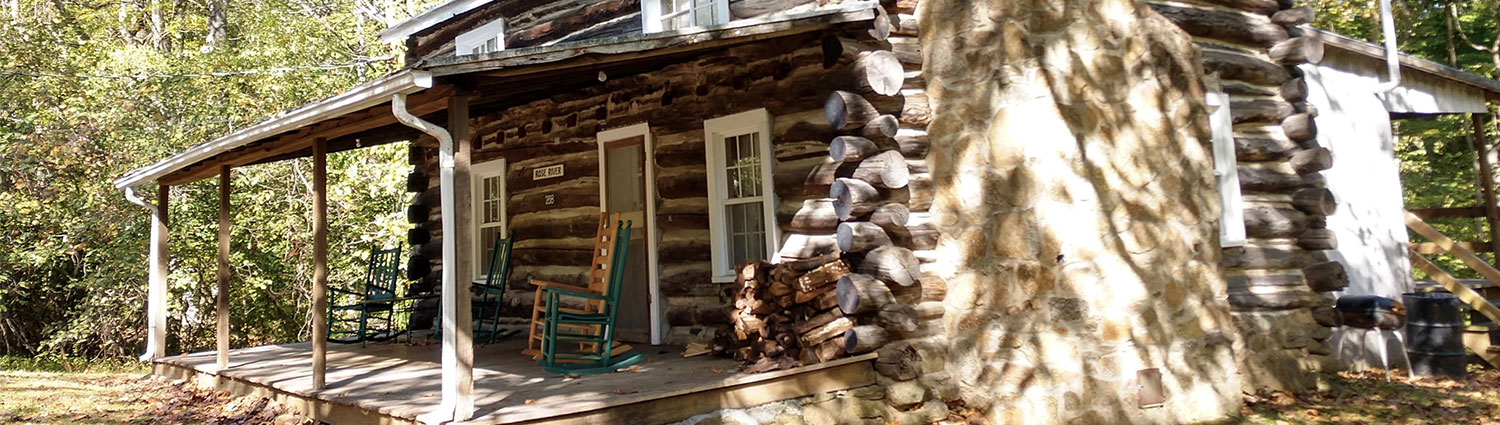 Rose River Historic cabin at Graves Mountain farm & Lodges