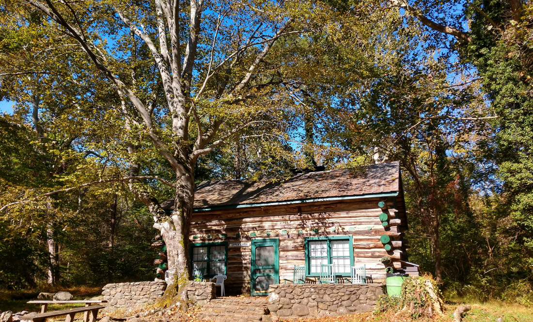 up_ext_1500 Upper Rose river Log Cabin